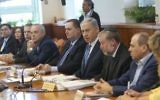 Pendant la réunion ministérielle du 21 juin 2015 (Crédit : Alex Kolomoisky/POOL)