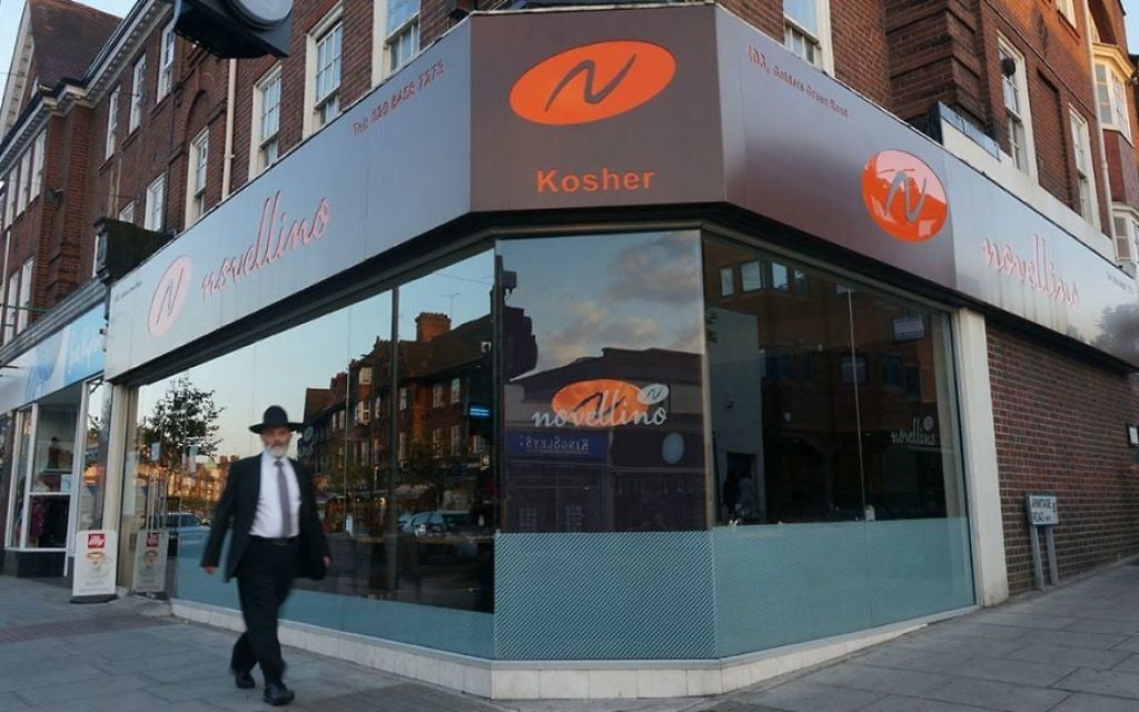 Une rue du quartier de Golders Green, à Londres, le 19 juin 2015 (Crédit : Cnaan Liphshiz / JTA)