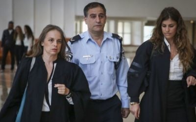 Ephraim Bracha arrive à la Cour suprême à Jérusalem en 2014  (Crédit photo: Hadas Parush / Flash90)