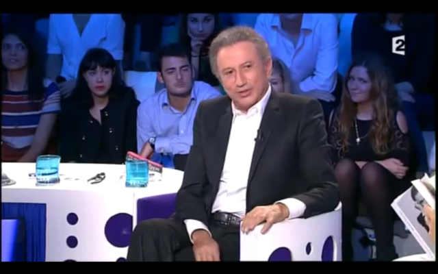 Michel Drucker dans l'émission "On n'est pas couché". (Capture d'écran : YouTube)