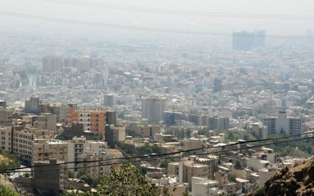 Une vue de Téhéran (Crédit : CC BY Kamyar Adl/Flickr)