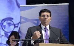 Danny Danon en mai 2014. (Crédit : Tomer Neuberg/Flash90)
