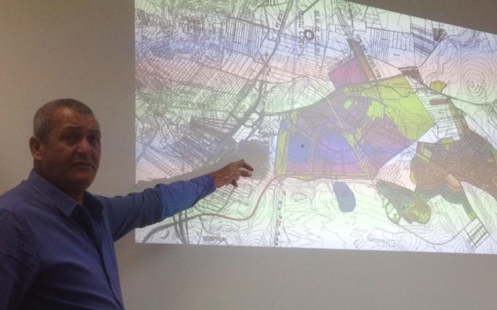 Présentation du projet du village d'intégration Shibolet (Photo: page Facebook d'Ofir Schick)