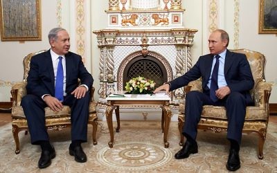 Rencontre entre le président russe Vladimir (à droite) et le Premier ministre Benjamin Netanyahu, en septembre 2015. (Crédit : Facebook)