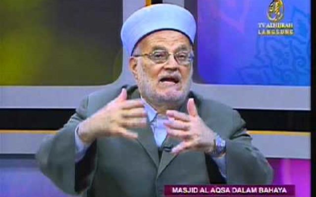 L'ancien Mufti de Jérusalem, Sheikh Ekrima Sabri (Capture d'écran YouTube)