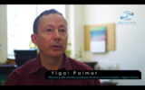 Yigal Palmor, le Directeur des affaires publiques et de la communication de l’Agence juive (Crédit : Capture d'écran YouTube)