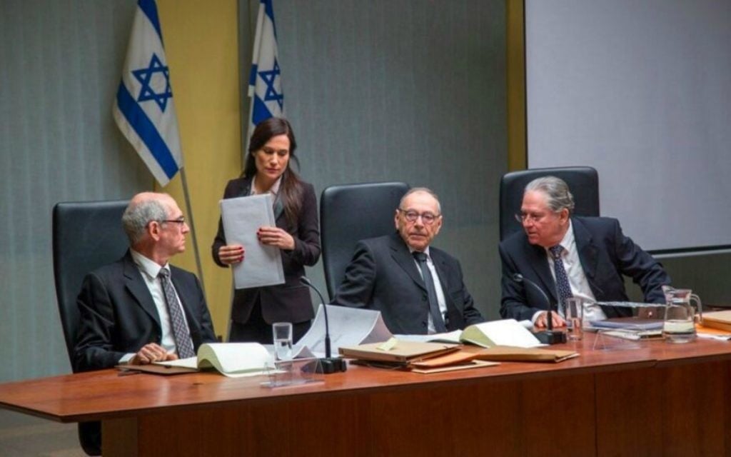 "Rabin, The Last Day" "le dernier film d'Amos Gitaï qui décrit les derniers moments de la vie d'Yitzhak Rabin, jette également un coup d'œil sur la Commission Shamgar qui a enquêté sur son assassinat (Crédit photo: Alon Ron) "Rabin, The Last Day" "le dernier film d'Amos Gitaï qui décrit les derniers moments de la vie d'Yitzhak Rabin, jette également un coup d'œil sur la Commission Shamgar qui a enquêté sur son assassinat (Crédit photo: Alon Ron)