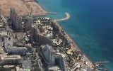 Une vue du front de mer d'Eilat. (Crédit : Nati Shohat/Flash90)