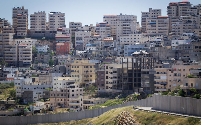 Le quartier de Shuafat, à Jérusalem Est. (Crédit : Miriam Alster/Flash90) Le quartier de Shuafat, à Jérusalem Est. (Crédit : Miriam Alster/Flash90)