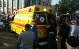 Une ambulance évacue un résident blessé de Rishon Lezion après une attaque palestinienne au couteau dans la ville, le 2 novembre 2015 (Crédit : Magen David Adom)