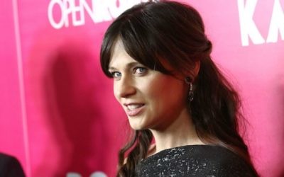 Zooey Deschanel à l'AMC Loews Lincoln Square, à New York City, 19 octobre 2015. (Crédit : Greg Allen/Invision via AP Images via JTA)