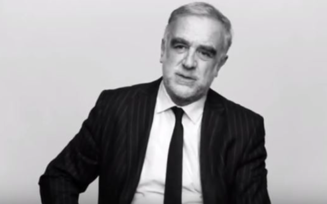 L'ancien procureur en chef de la cour pénale internationale, Luis Morano Ocampo (Crédit : capture d'écran YouTube/One on One series)