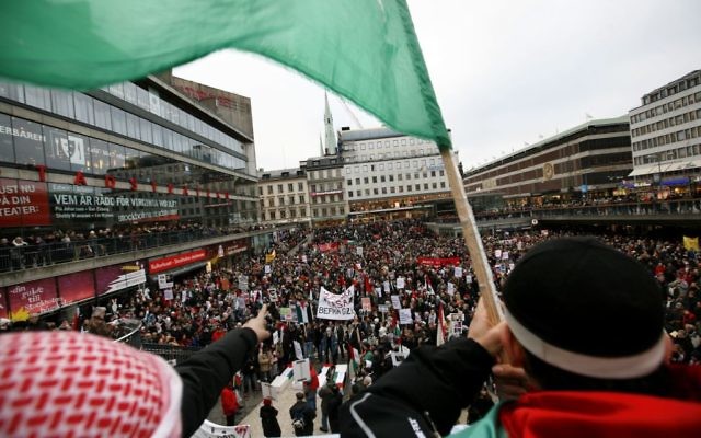 Photo d'une manifestation pro-palestinienne à Stockholm, en Suède, le 20 janvier 2009 (Crédit Miriam Alster / Flash90)