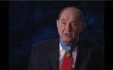 Le médaillé du Medal of Honor, Tibor Rubin, est l'objet d'un nouveau livre, 'une seule main' (Crédit : Capture d'écran YouTube)