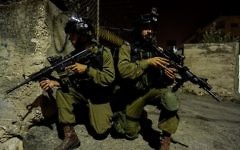 Des soldats de la brigade régionale Etzion lors d'une opération en Cisjordanie, le 7 octobre 2015 (Tsahal)
