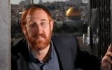 Yehuda Glick devant une image du mont du Temple (Crédit photo: Yossi Zamir / Flash90)