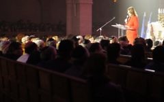 Aliza Bin-Noun au concert à la synagogue de la Victoire dédié aux victimes des attentats de l'Hyper Cacher de Vincennes, le 9 janvier dernier - 9 décembre 201( (Crédit : Eva Tapiero/Times of Israel)