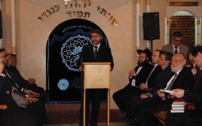 Haim Korsia à la synagogue de Vincennes (Crédit : Charlotte Guimbert)