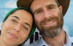 Dafna Meir et son mari Natan Meir, photo non datée. (Crédit : capture d'écran Facebook)