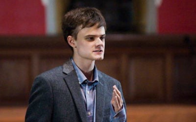 Alex Chalmers était jusqu'à récemment le co-président de l'Oxford University Labour Club avant de démissionner pour protester contre l'antisémitisme répandu au sein de celui-ci. (Crédit : Facebook)