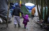 Camp de réfugiés dans le nord de la France, en février 2016. (Crédit : IsraAID)