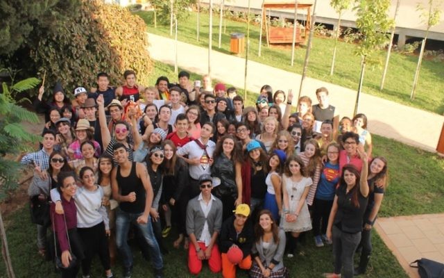 Des étudiants de l'école EIMO de Ramat Hasharon (autorisation)