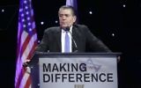 Haim Saban pendant le gala de la région ouest 2014 des Amis des forces de défense israéliennes au Beverly Hilton de Beverly Hills, en Californie, le 5 nvembre 2014. (Crédit : Tiffany Rose/WireImage)