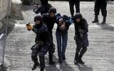 La police palestinienne pendant une session d'entraînement de la force spéciale à Ramallah, en Cisjordanie, en 2014. (Crédit : Issam Rimawi/Flash90)