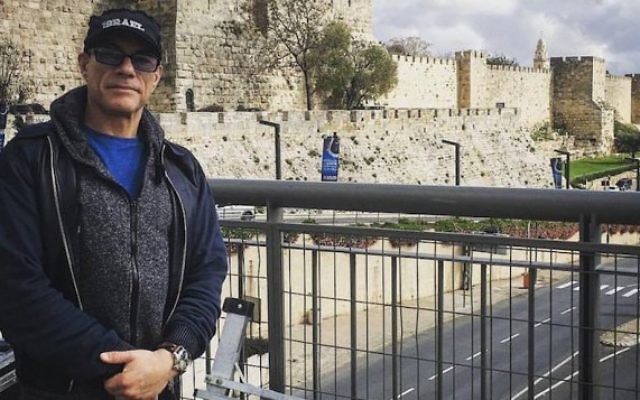 Jean-Claude Van Damme à Jérusalem, le 29 mars 2016. (Crédit : Facebook via JTA)