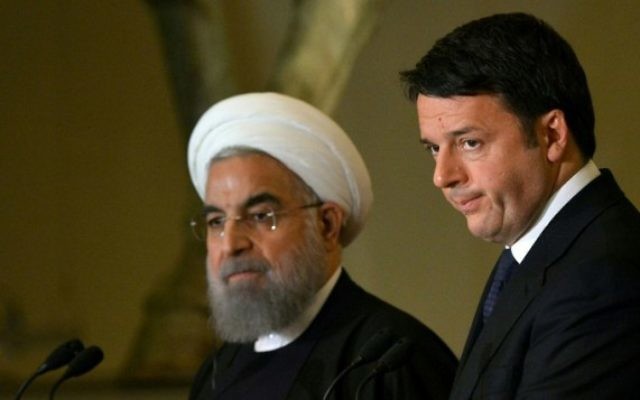 Le Premier ministre italien Matteo Renzi (à droite) et le président iranien Hassan Rouhani pendant une conférence de presse commune au Capitole, à Rome, le 25 janvier 2016. (Crédit : Tiziana Fabi/AFP) Le Premier ministre italien Matteo Renzi (à droite) et le président iranien Hassan Rouhani pendant une conférence de presse commune au Capitole, à Rome, le 25 janvier 2016. (Crédit : Tiziana Fabi/AFP)