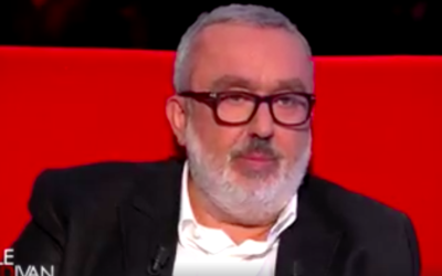 Dominique Farrugia sur le plateau "Le Divan", le 1er mars 2016 (Crédit : Capture d’écran)