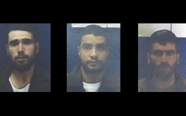 De gauche à droite : Salah Sabri Abd Arouri, Abdallah Taiseer Abd Arouri et Hamada Salah Abd Arouri. (Crédit : Shin Bet) De gauche à droite : Salah Sabri Abd Arouri, Abdallah Taiseer Abd Arouri et Hamada Salah Abd Arouri. (Crédit : Shin Bet)