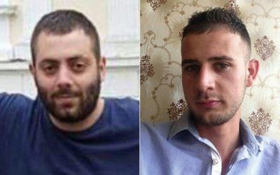 Dia Zabidi, 23 ans, de Lod (à gauche) et Mohammed al-Karnawi, 24 ans, de Rahat, deux étudiants en médecine israéliens tués dans un accident de voiture en Roumanie le 23 avril 2016. (Crédit : autorisation)