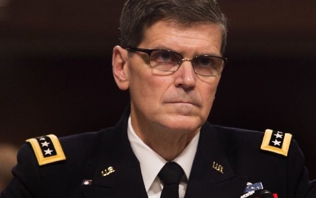Le général américain Joseph Votel, chef du Commandement central américain, devant le Sénat, à Washington, le 9 mars 2016. (Crédit : AFP PHOTO/Jim Watson)
