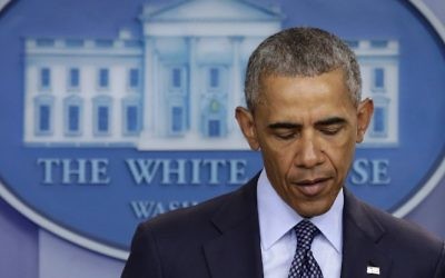 Allocution de Barack Obama suite à l'attentat d'Omar Mateen, qui a prêté allégeance à  l'EI et a fait 49 morts et 53 blessés dans un club gay d'Orlando en Floride, le 12 juin 2016. (Crédit : AFP/Yuri Gripas)
