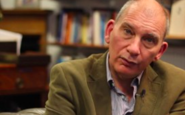 Le journaliste britannique Nick Cohen. (Crédit photo : Capture d'écran YouTube)
