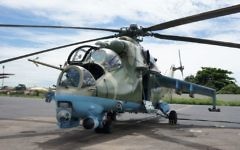 Un hélicoptère Mi 35P équipé du système DSP-HD sur une base militaire aérienne sénégalaise. (Crédits : Controp)