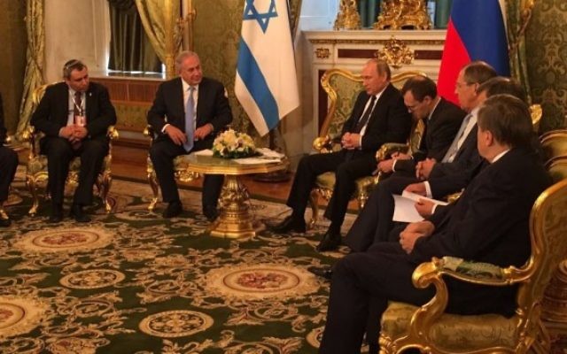 Le Premier ministre Benjamin Netanyahu a rencontré le président russe Vladimir Poutine à Moscou, le 7 juin 2016 (Crédit : Haim Zach / GPO) Le Premier ministre Benjamin Netanyahu a rencontré le président russe Vladimir Poutine à Moscou, le 7 juin 2016 (Crédit : Haim Zach / GPO)