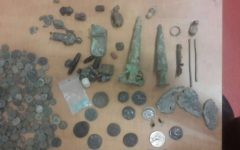 Des antiquités trouvées dans un véhicule diplomatique norvégien le 31 mai 2016, au passage Allenby (Photo: Administration fiscale d'Israël)
