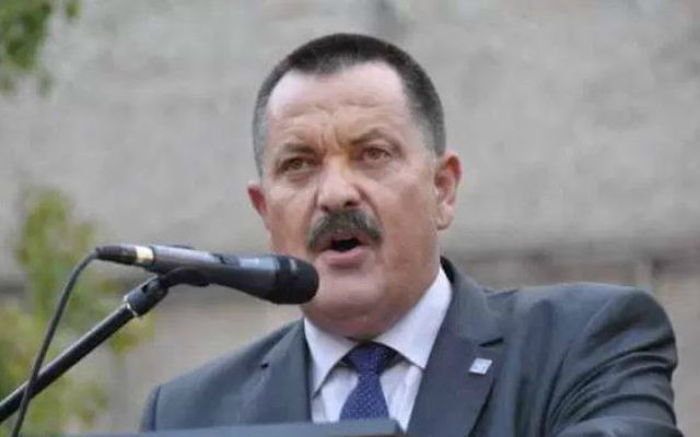 Le député du parti grec néonazi Aube dorée, Christos Pappas. (Crédit : capture d'écran Aube dorée)