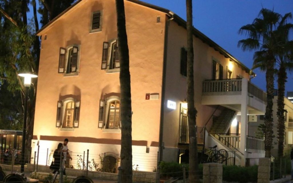La Weller House de Sarona remonte aux années 1930 et a été utilisée par la Haganah après que les britanniques aient quitté en 1947. (Photo: Shmuel Bar-Am)
