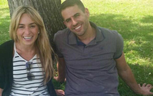 La nouvelle immigrante américaine Nicole et son fiancé israélien Zohar. Fiancés en avril 2016, leur mariage a été mis en attente jusqu'à ce que le rabbinat israélien accepte la conversion orthodoxe de Nicole effectuée aux Etats-Unis. (Autorisation) La nouvelle immigrante américaine Nicole et son fiancé israélien Zohar. Fiancés en avril 2016, leur mariage a été mis en attente jusqu'à ce que le rabbinat israélien accepte la conversion orthodoxe de Nicole effectuée aux Etats-Unis. (Autorisation)