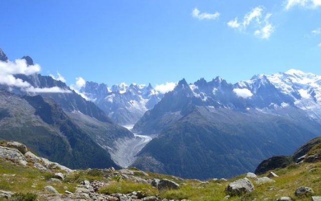 Le massif du Mont Blanc, dans les Alpes françaises. Illustration. (Crédit : CC BY-SA/Gnomefilliere/Wikimedia) Le massif du Mont Blanc, dans les Alpes françaises. Illustration. (Crédit : CC BY-SA/Gnomefilliere/Wikimedia)