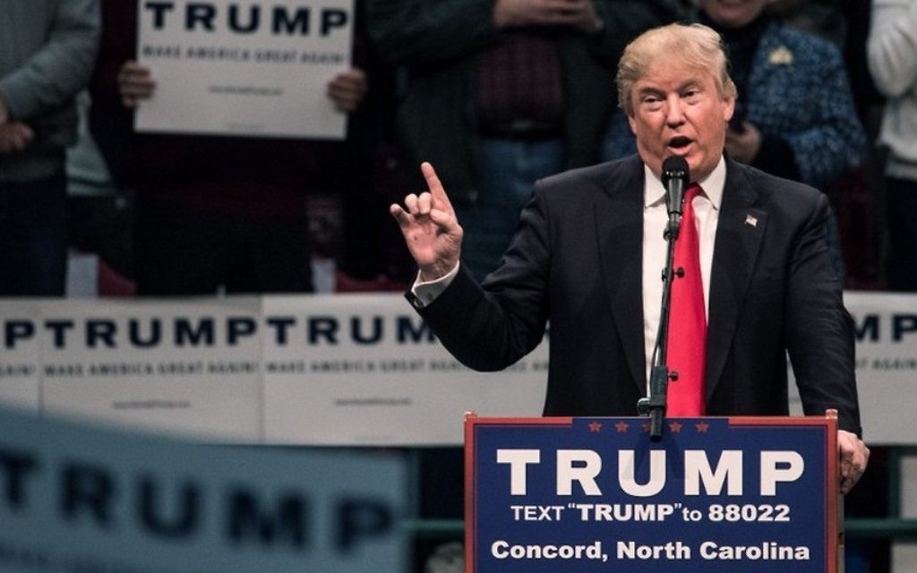 Donald Trump, candidat républicain à la présidentielle, pendant un meeting de campagne à Concord, en Caroline du Nord, le 7 mars 2016. (Crédit : AFP/Sean Rayford/Getty Images) Donald Trump, candidat républicain à la présidentielle, pendant un meeting de campagne à Concord, en Caroline du Nord, le 7 mars 2016. (Crédit : AFP/Sean Rayford/Getty Images)