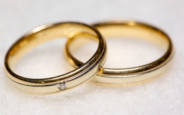 Bagues de mariage (Crédit : Ernst Vikne, via Flickr, CC BY-SA )