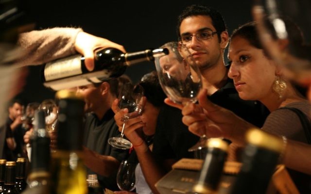Festival du vin de Jérusalem (Crédit : Anna Kaplan /Flash90 )