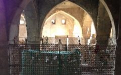 La tombe du prophète juif Nahum à Alqosh, en IraK. (Crédit : CC BY-SA, Chaldean/Wikipedia)