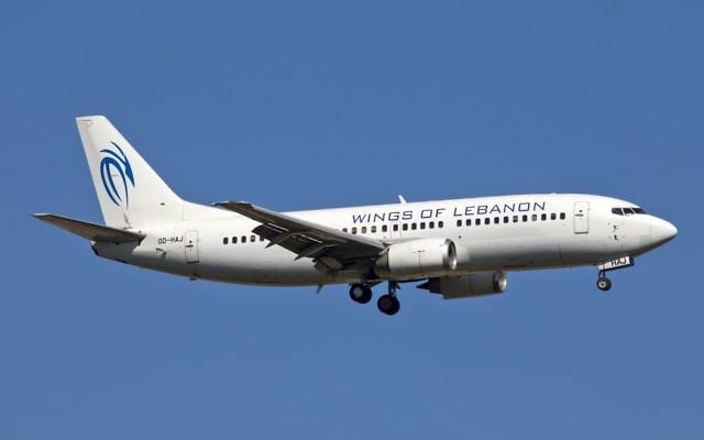 Un avion avec le logo Wings of Lebanon (Crédit : CC BY-SA Maarten Visser, Flickr)