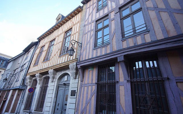 Synagogue de Troyes (Crédit : Wikipédia)