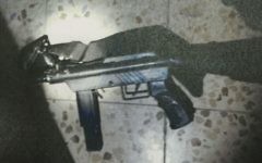 Arme semi-automatique artisanale de type Carlo saisie par le Shin Bet pendant des opérations à Hébron et Yattir, en septembre 2016. (Crédit : Shin Bet)